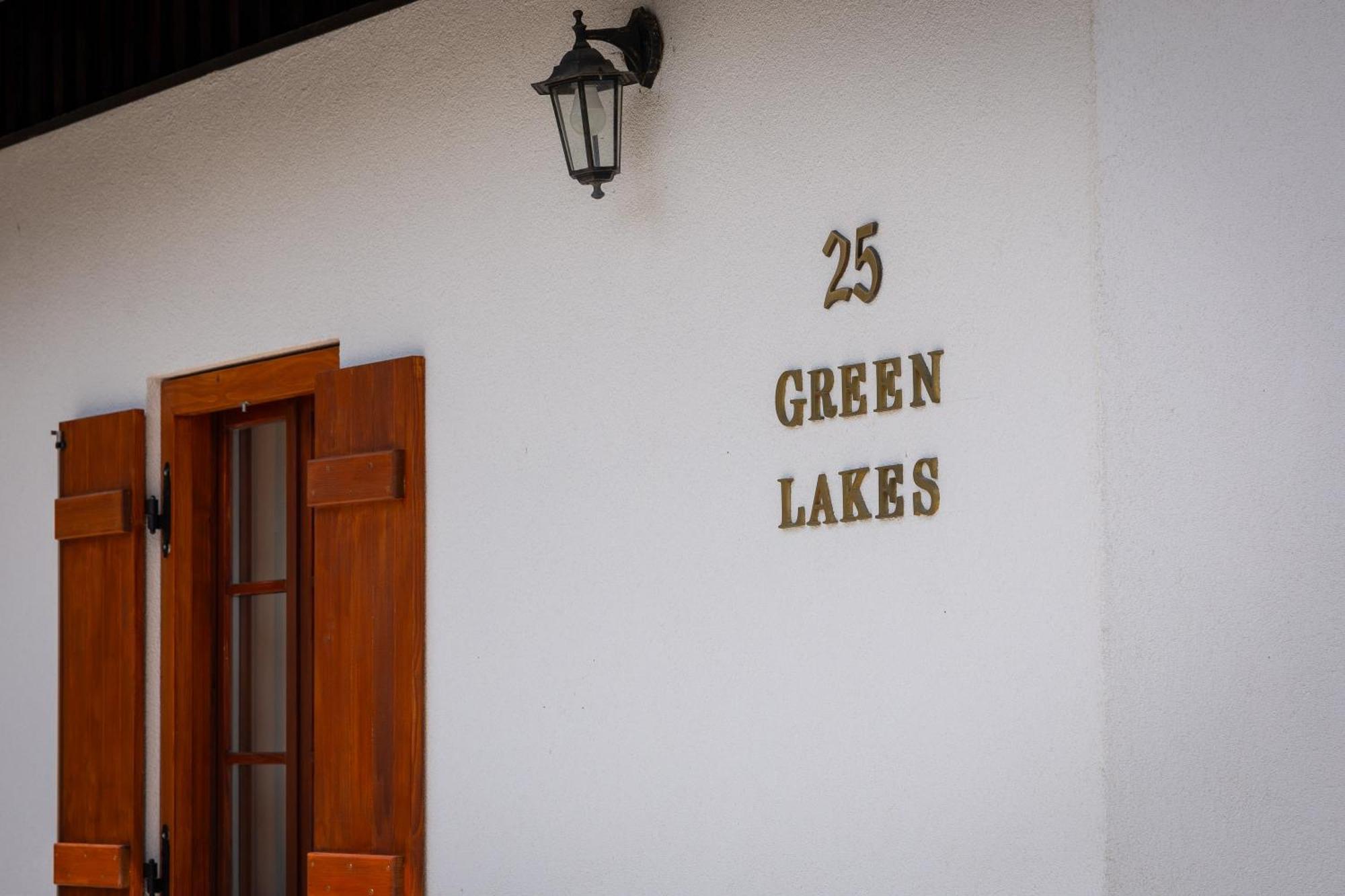 Hotel Green Lakes House Mukinje Zewnętrze zdjęcie