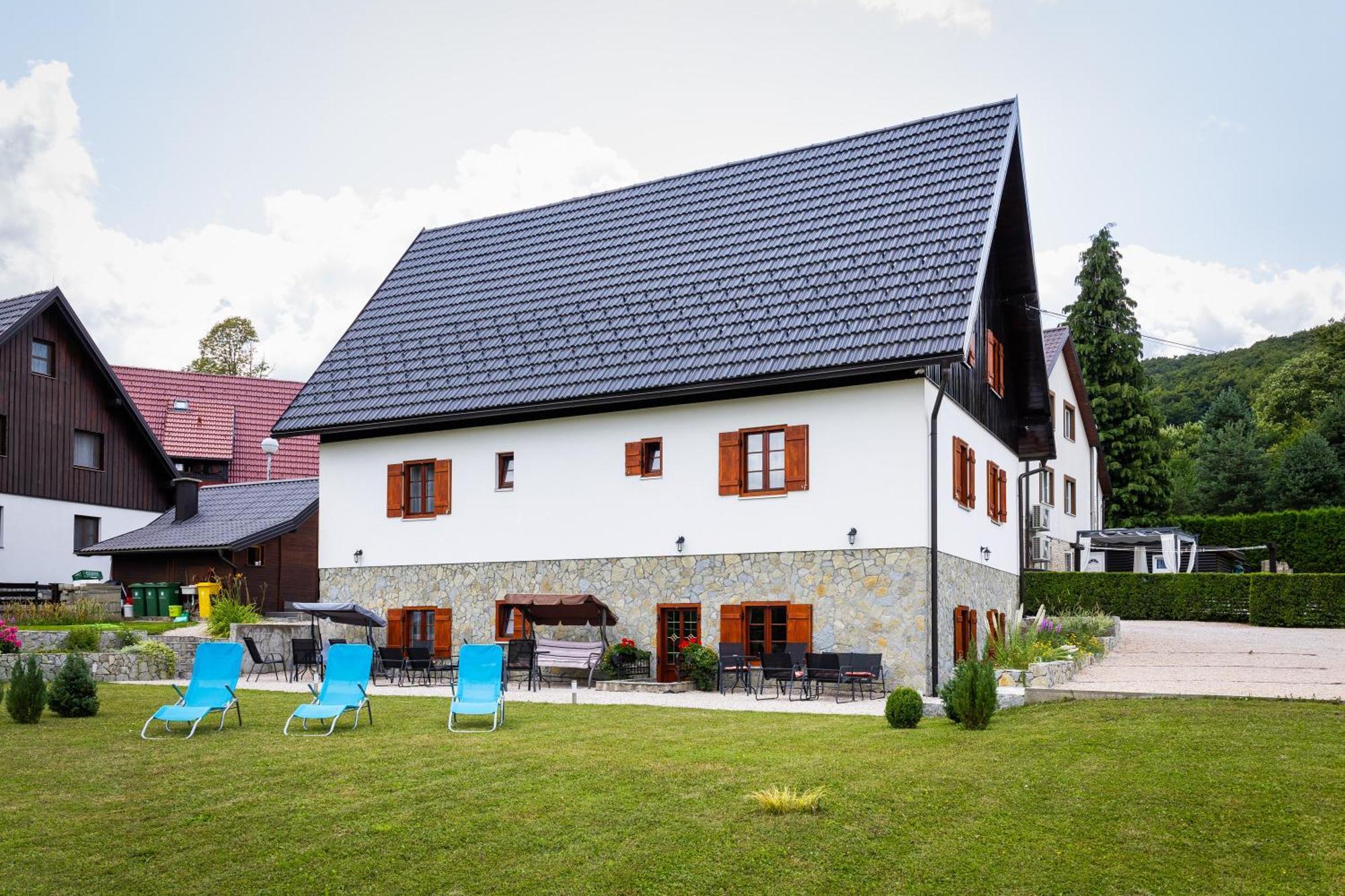 Hotel Green Lakes House Mukinje Zewnętrze zdjęcie